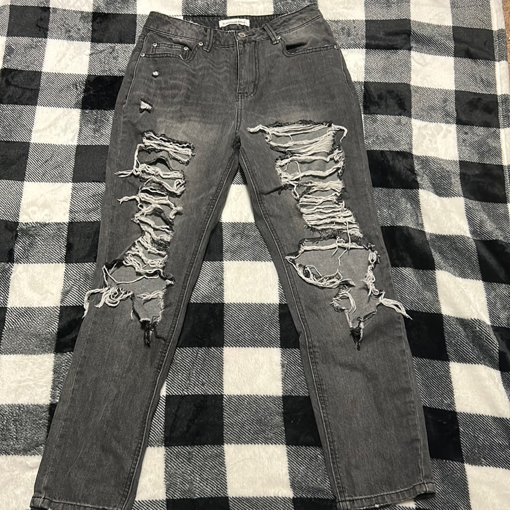 Almost Famous Size 3 Gray Jeans